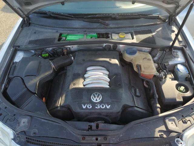 WVWRH63B44P053071 - 2004 VOLKSWAGEN PASSAT GLX ვერცხლისფერი ფოტო 11