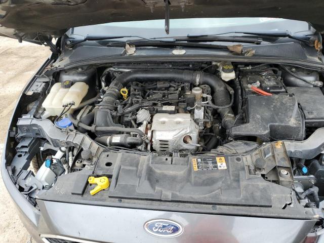 1FADP3FE6JL325551 - 2018 FORD FOCUS SE GRAY photo 11