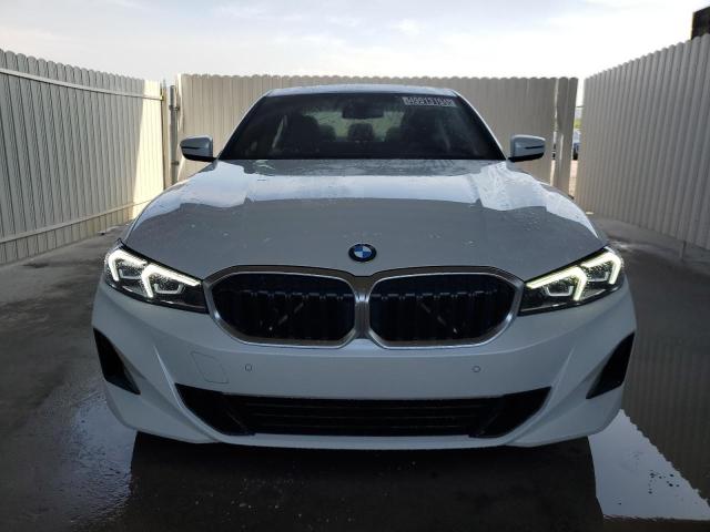 3MW69FF09R8E39059 - 2024 BMW 330I WHITE photo 5