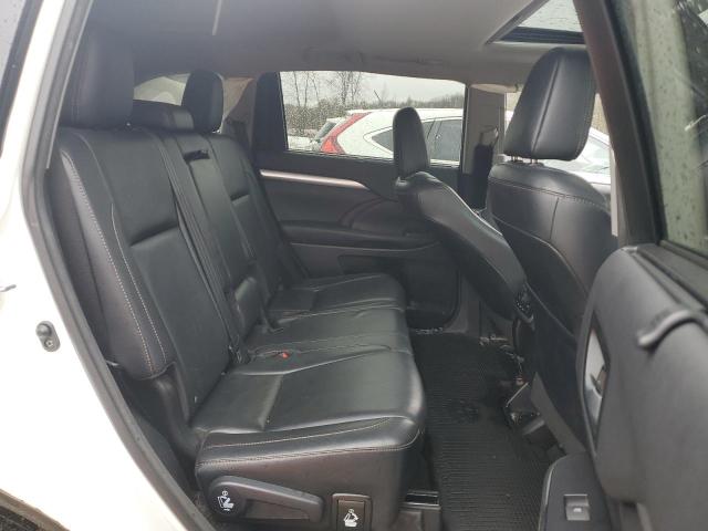 5TDJKRFH5GS334712 - 2016 TOYOTA HIGHLANDER XLE WHITE photo 11