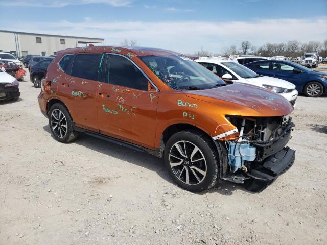 5N1AT2MV9HC774444 - 2017 NISSAN ROGUE SV ORANGE photo 4