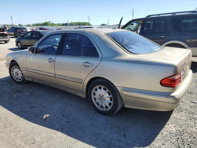 WDBJF65J21B206836 - 2001 MERCEDES-BENZ E 320 GOLD photo 2