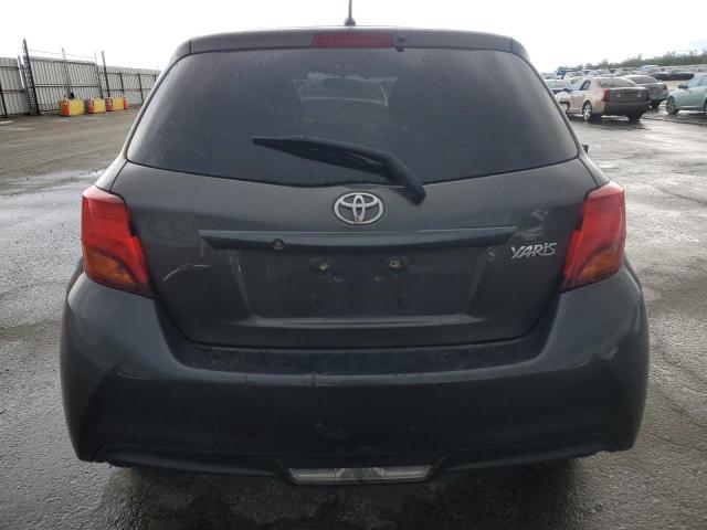 VNKKTUD36FA045465 - 2015 TOYOTA YARIS GRAY photo 6