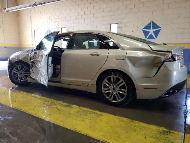 3LN6L2G99GR609157 - 2016 LINCOLN MKZ BEIGE photo 2