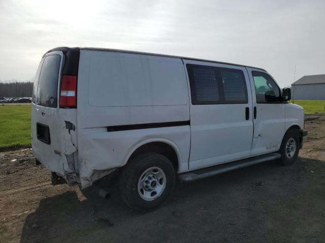 1GTW7AFG2J1912107 - 2018 GMC SAVANA G2500 WHITE photo 3