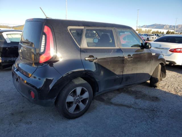 KNDJN2A29J7547245 - 2018 KIA SOUL BLACK photo 3