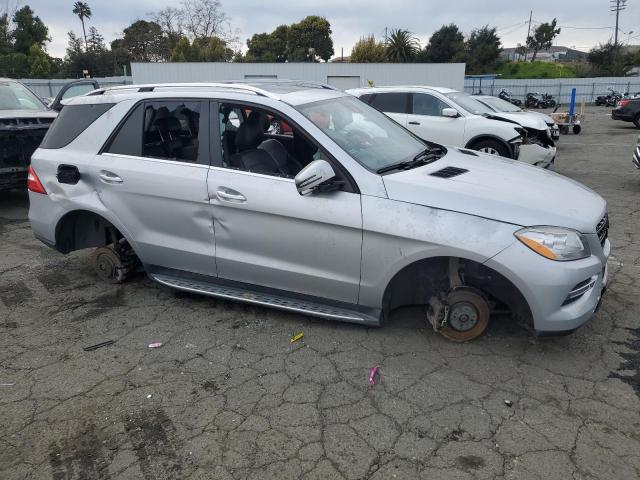 4JGDA5HB2EA382143 - 2014 MERCEDES-BENZ ML 350 4MATIC SILVER photo 4