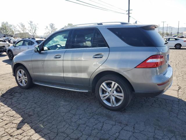 4JGDA5HB8CA054819 - 2012 MERCEDES-BENZ ML 350 4MATIC SILVER photo 2
