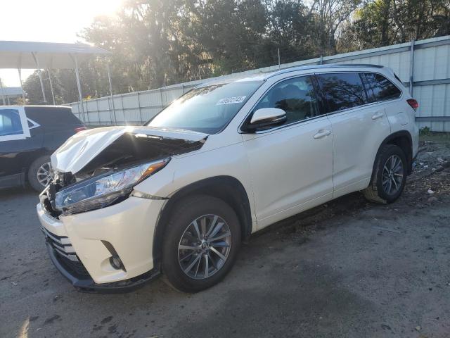 2018 TOYOTA HIGHLANDER SE, 
