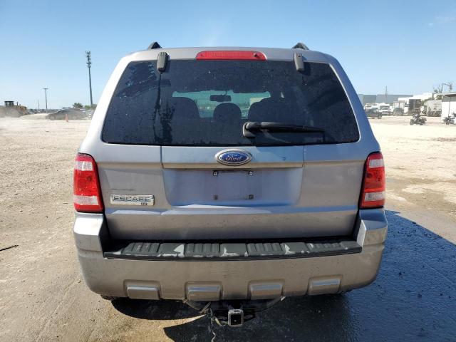 1FMCU03Z28KB47394 - 2008 FORD ESCAPE XLT SILVER photo 6