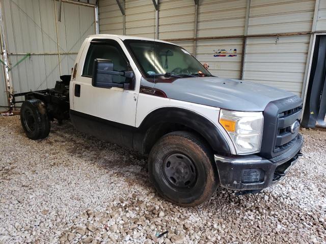 1FTBF2A60FEB49185 - 2015 FORD F250 SUPER DUTY WHITE photo 4