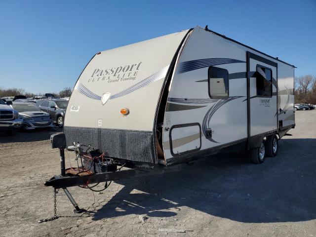 4YDT24024GX416535 - 2016 KEYSTONE PASSPORT TAN photo 2