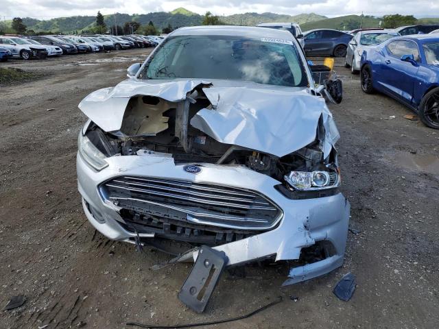 3FA6P0H72GR263114 - 2016 FORD FUSION SE SILVER photo 5