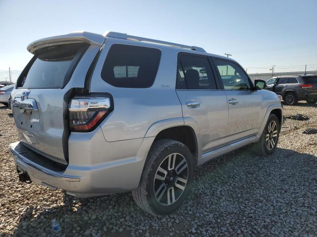 JTEBU5JRXH5443211 - 2017 TOYOTA 4RUNNER SR5/SR5 PREMIUM 银色 照片 3