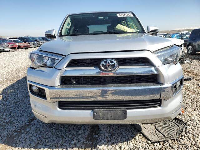 JTEBU5JRXH5443211 - 2017 TOYOTA 4RUNNER SR5/SR5 PREMIUM 银色 照片 5