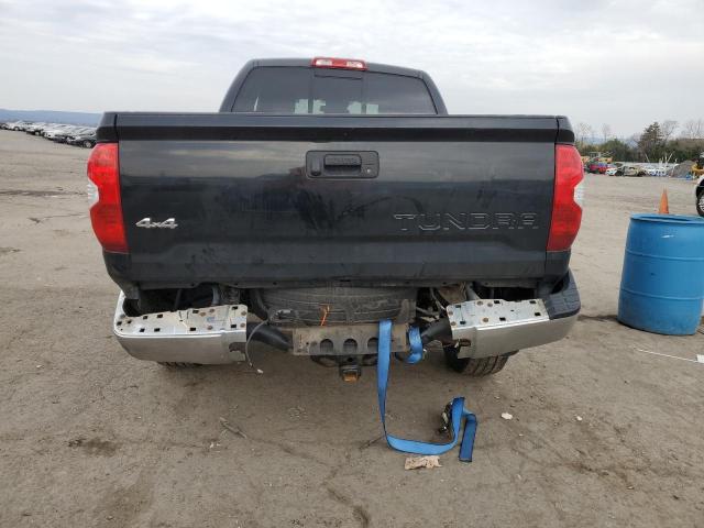 5TFUY5F13JX733918 - 2018 TOYOTA TUNDRA DOUBLE CAB SR/SR5 BLACK photo 6