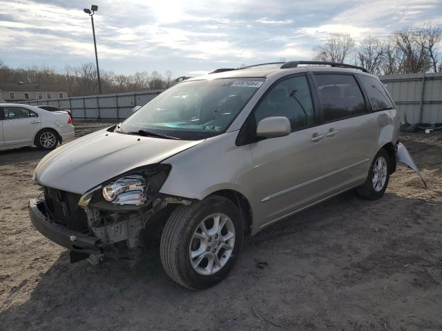 2005 TOYOTA SIENNA XLE, 