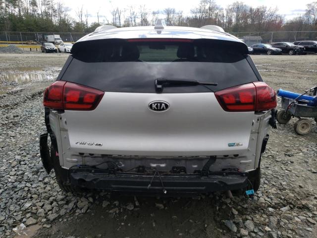 KNDCB3LC0L5400887 - 2020 KIA NIRO LX SILVER photo 6