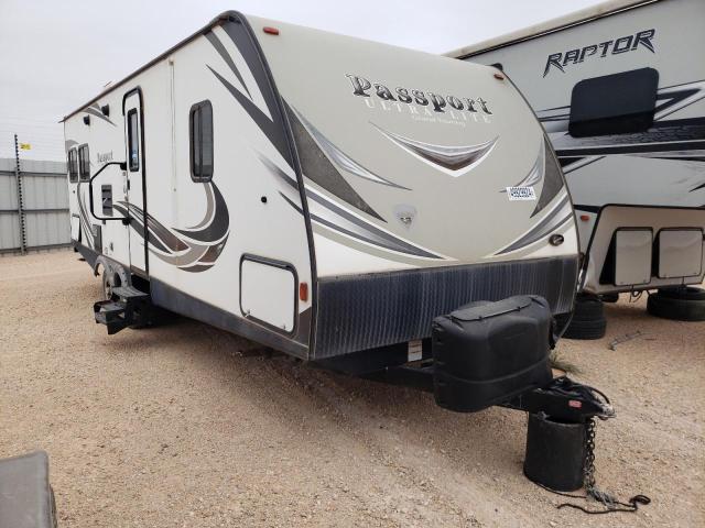 4YDT25226KD410121 - 2019 KEYSTONE PASSPORT თეთრი ფოტო 1