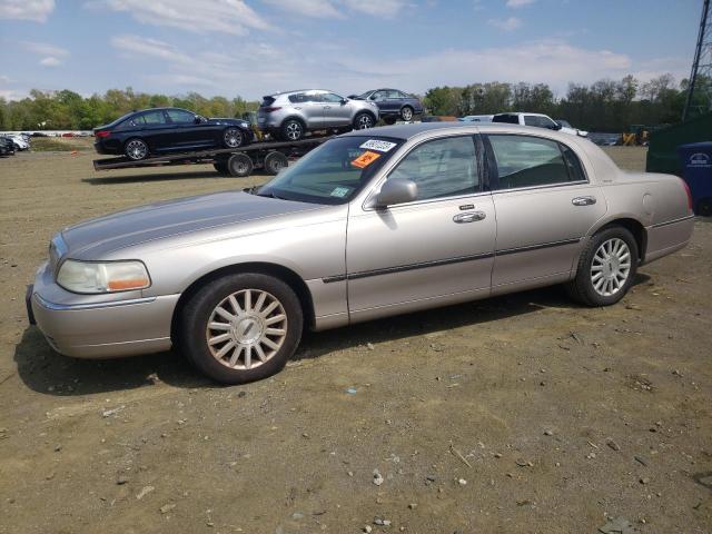 1LNHM81W33Y672872 - 2003 LINCOLN TOWN CAR EXECUTIVE SILVER photo 1