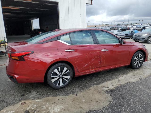 1N4BL4DV1NN311885 - 2022 NISSAN ALTIMA SV RED photo 3