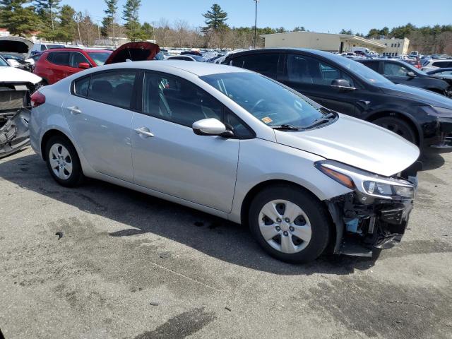 3KPFK4A74JE241883 - 2018 KIA FORTE LX SILVER photo 4