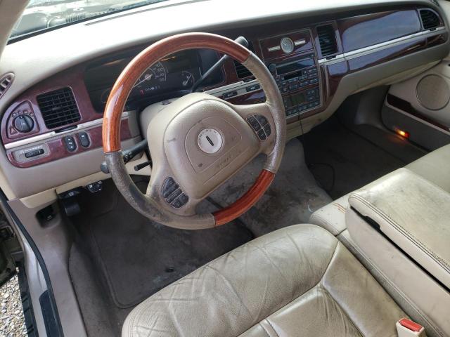 1LNHM83W24Y662820 - 2004 LINCOLN TOWN CAR ULTIMATE BEIGE photo 8