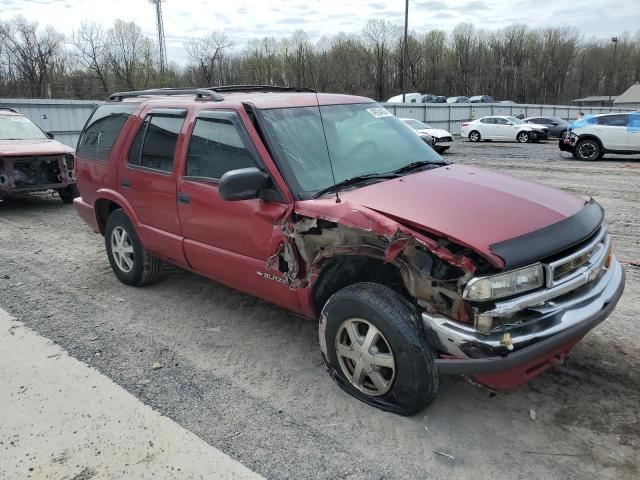 1GNDT13W8XK111366 - 1999 CHEVROLET BLAZER RED photo 4