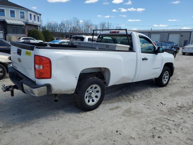 1GCEC14X89Z185093 - 2009 CHEVROLET SILVERADO C1500 WHITE photo 3