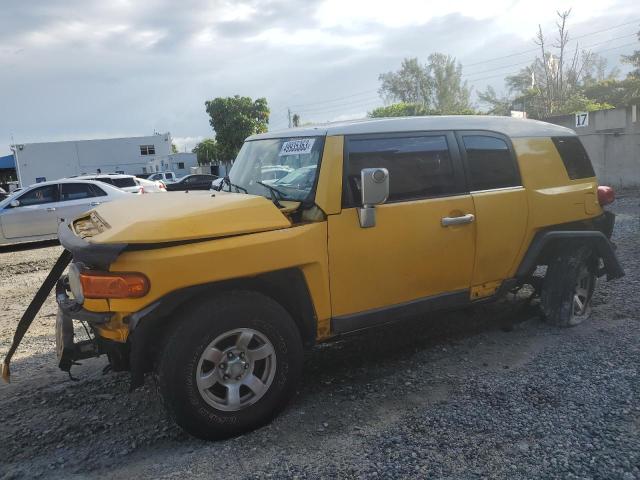 JTEZU11F670002216 - 2007 TOYOTA FJ CRUISER YELLOW photo 1