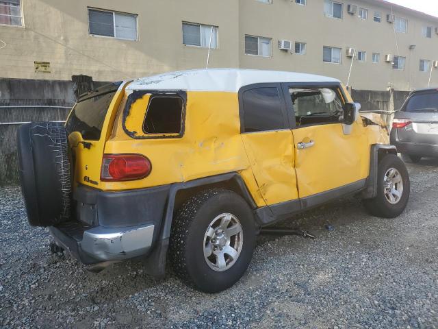 JTEZU11F670002216 - 2007 TOYOTA FJ CRUISER YELLOW photo 3