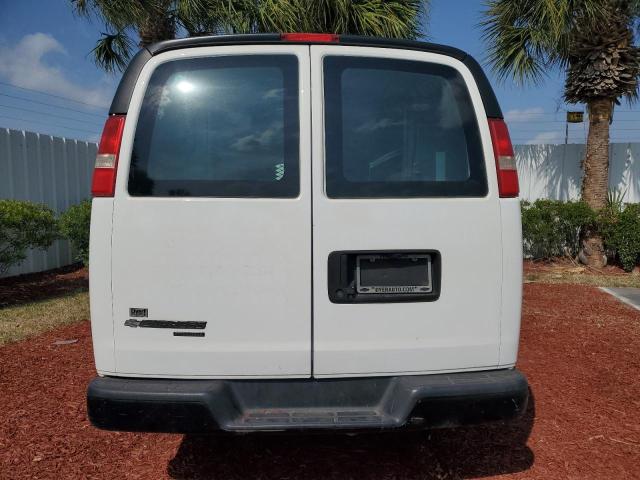 1GCWGFCF3F1282744 - 2015 CHEVROLET EXPRESS G2 WHITE photo 6