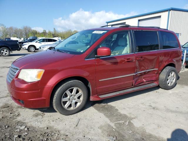 2A4RR5D1XAR338682 - 2010 CHRYSLER TOWN & COU TOURING RED photo 1
