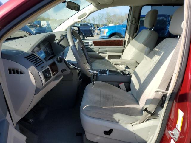 2A4RR5D1XAR338682 - 2010 CHRYSLER TOWN & COU TOURING RED photo 7