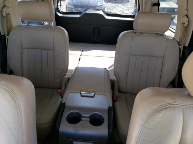 5LMFU28545LJ19999 - 2005 LINCOLN NAVIGATOR თეთრი ფოტო 10