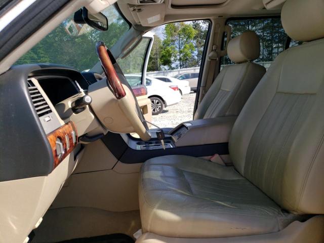 5LMFU28545LJ19999 - 2005 LINCOLN NAVIGATOR თეთრი ფოტო 7