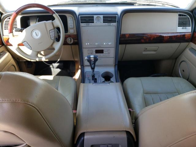 5LMFU28545LJ19999 - 2005 LINCOLN NAVIGATOR თეთრი ფოტო 8