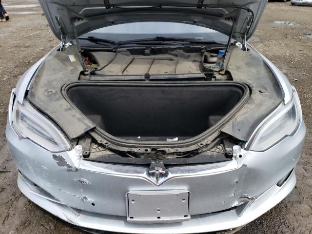 5YJSA1E21GF156811 - 2016 TESLA MODEL S 银色 照片 11