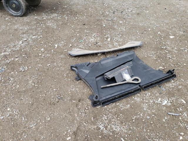 5YJSA1E21GF156811 - 2016 TESLA MODEL S 银色 照片 12