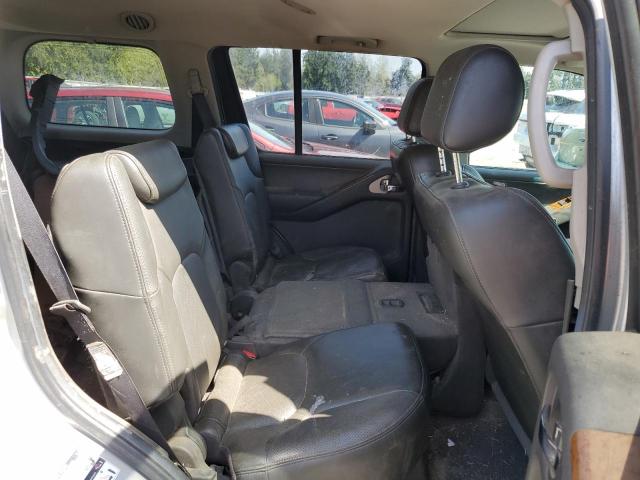 5N1AR18W25C707532 - 2005 NISSAN PATHFINDER LE 银色 照片 10