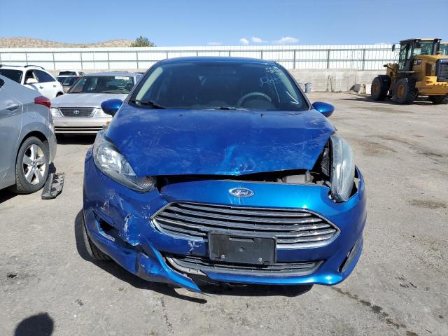 3FADP4EJ9KM118348 - 2019 FORD FIESTA SE BLUE photo 5