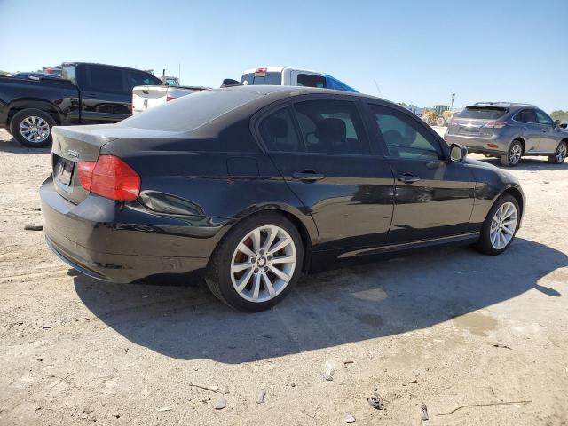 WBAPH7C57BE851089 - 2011 BMW 328 I BLACK photo 3