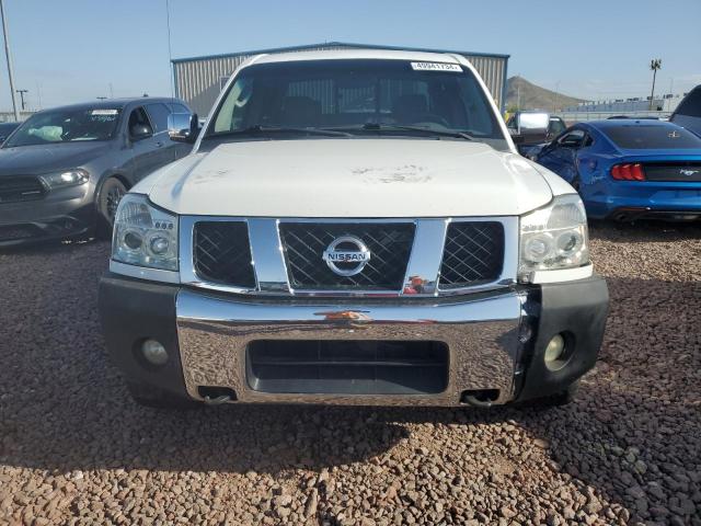 1N6AA07BX4N501895 - 2004 NISSAN TITAN XE WHITE photo 5