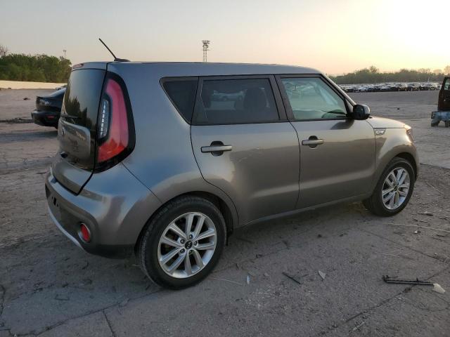 KNDJP3A5XJ7535213 - 2018 KIA SOUL + GRAY photo 3