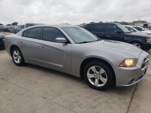 2C3CDXBG9DH726126 - 2013 DODGE CHARGER SE SILVER photo 4