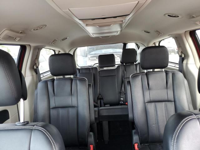 2C4RC1CG4FR742199 - 2015 CHRYSLER TOWN & COU TOURING L RED photo 10