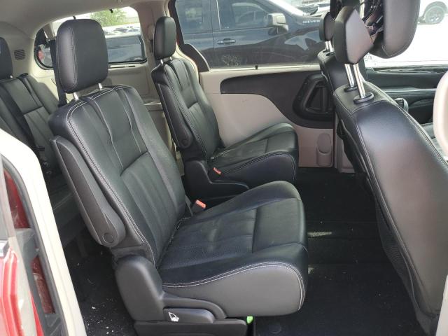 2C4RC1CG4FR742199 - 2015 CHRYSLER TOWN & COU TOURING L RED photo 11