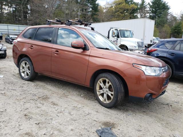 JA4AZ3A32EZ006349 - 2014 MITSUBISHI OUTLANDER SE ORANGE photo 4