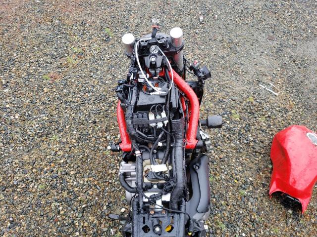 ZDMMACLS6JB001418 - 2018 DUCATI MONSTER 821 RED photo 5