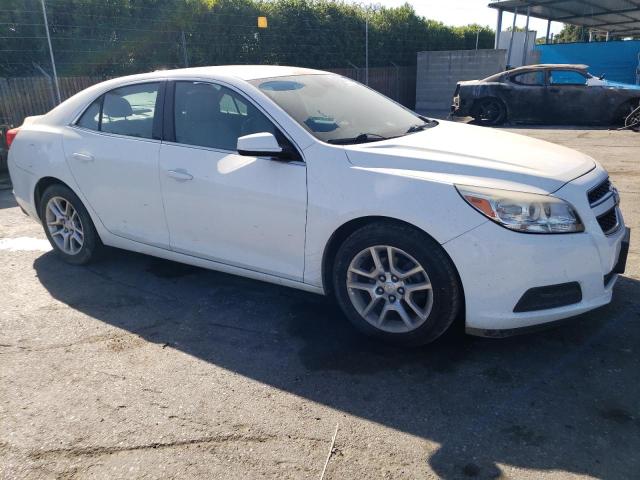 1G11D5RR9DF104778 - 2013 CHEVROLET MALIBU 1LT WHITE photo 4
